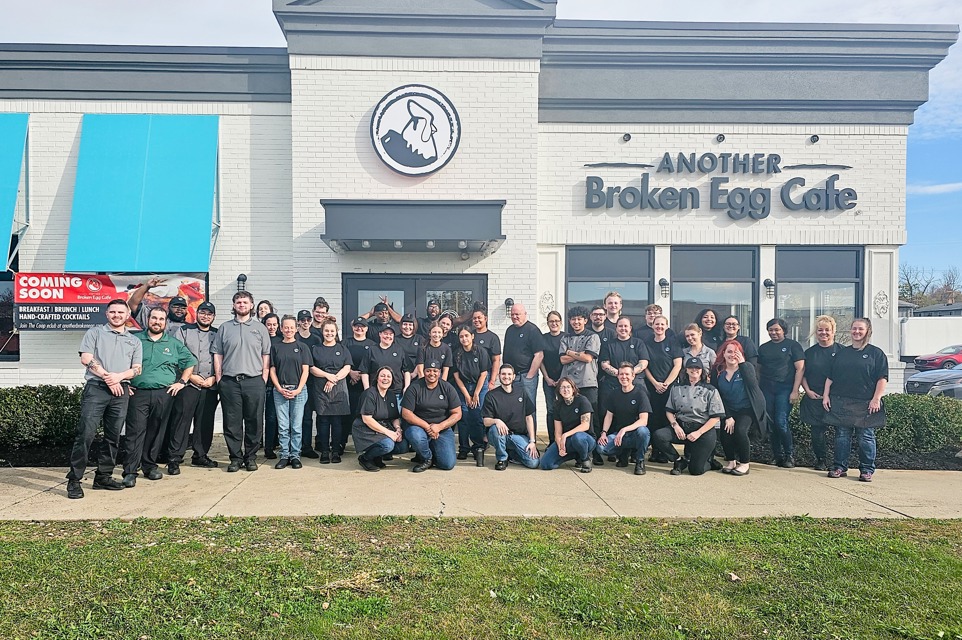 Another Broken Egg Cafe® Opens Strong in Orlando, Fla.